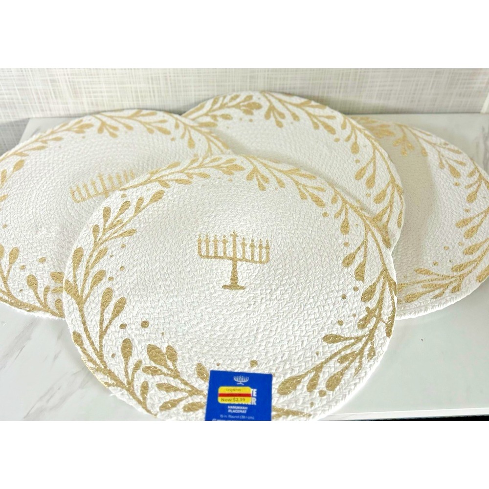 Hanukkah Placemats Menorah  15" Round Thick Woven Cotton Design NWT Set of 4 HHH